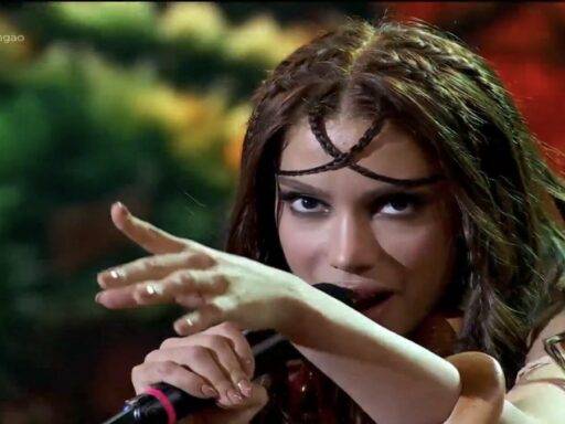 Anitta No Domingão Com Huck