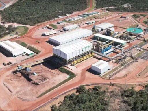 Área De Mineração De Serra Verde, Em Minaçu, Goiás