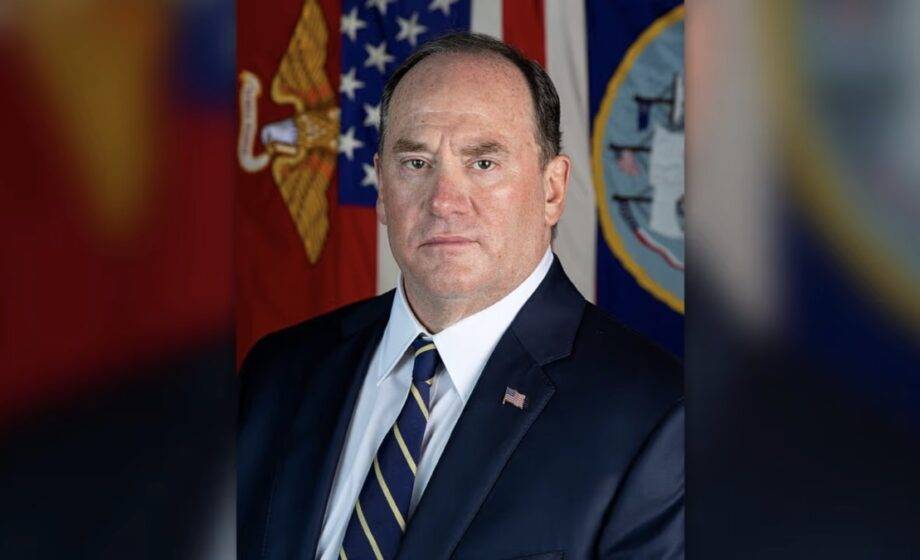 John Phelan, Ex Secretário Da Marinha Dos EUA, Foi Exonerado