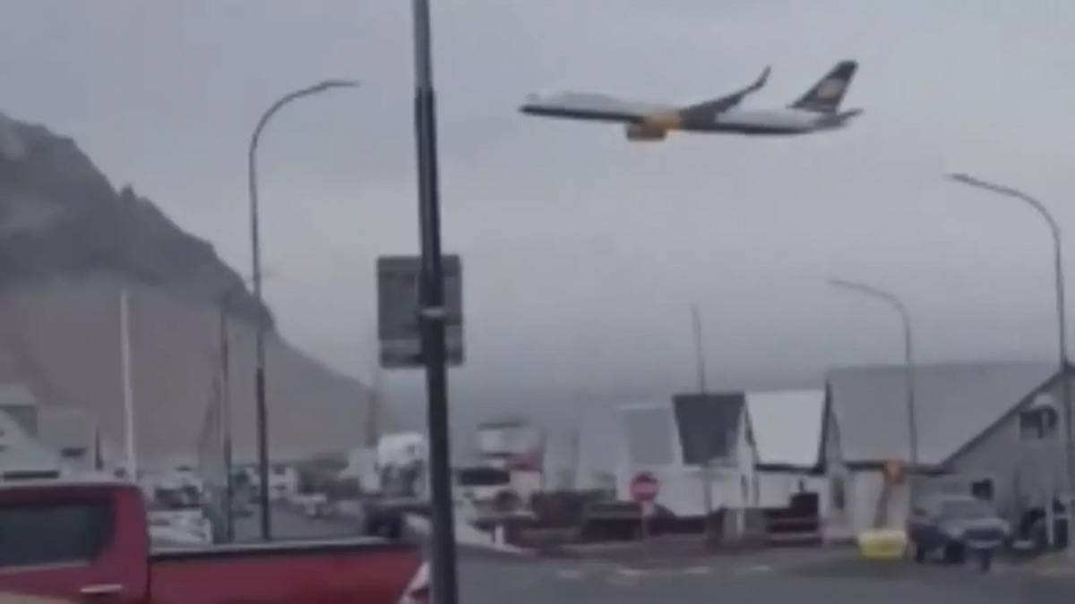 Piloto Da Icelandair É Investigado Após Voar Em Baixa Altitude