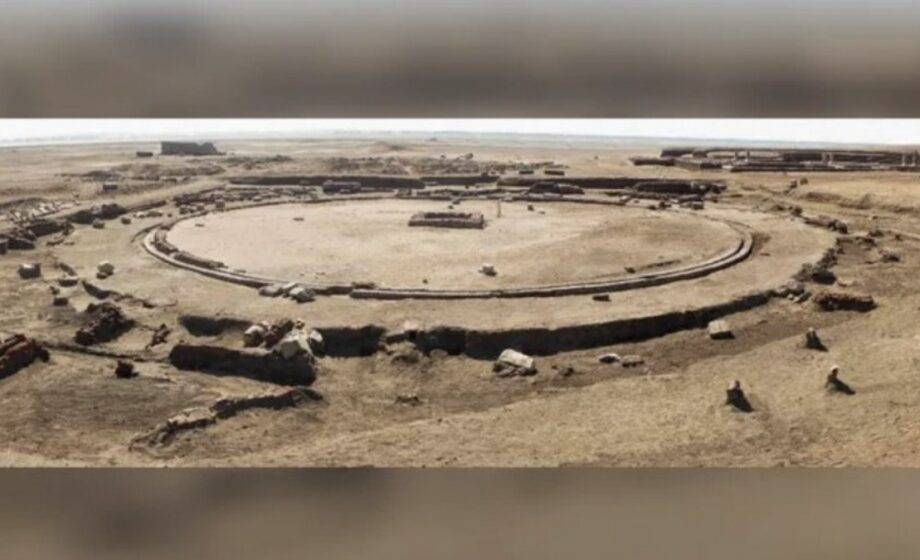 Templo Perdido Surge No Egito E Intriga Arqueólogos