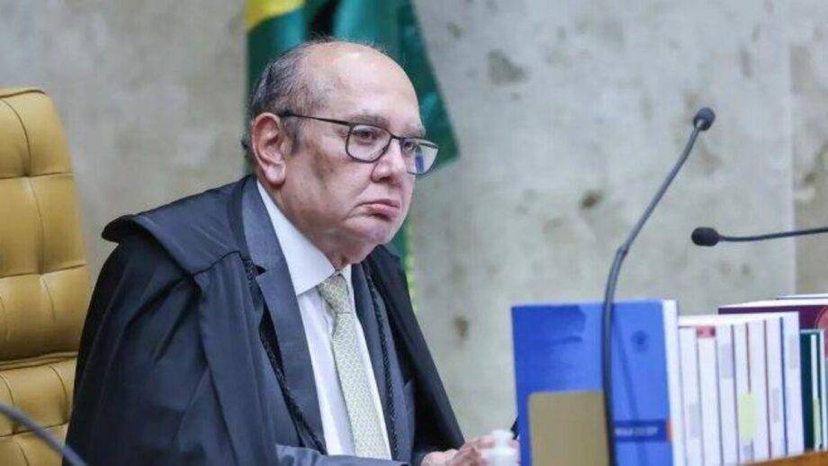 Deputados da Oposição Articulam Pedido de Impeachment Contra Gilmar Mendes