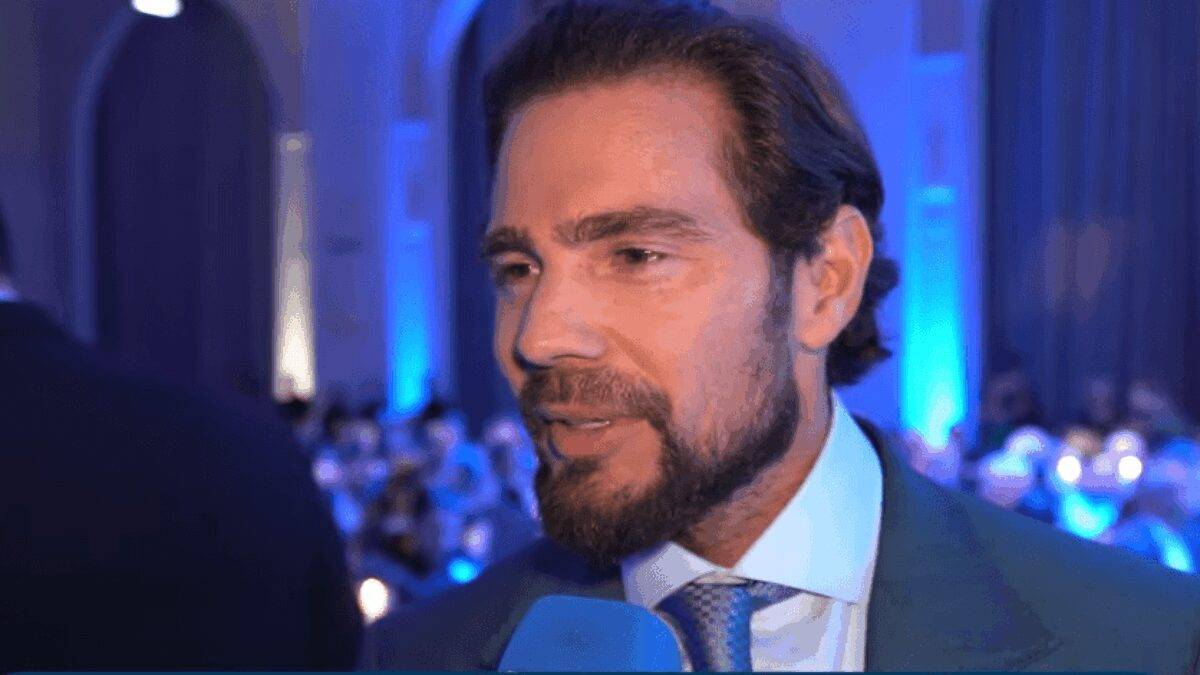 Festa de Daniel Vorcaro em Londres incluiu after com broches que davam acesso a encontros íntimos