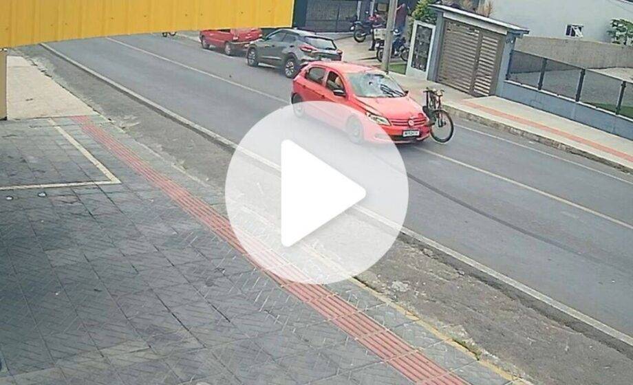 Homem é atropelado e atacado com facão enquanto levava filha à escola em Cocal do Sul, SC