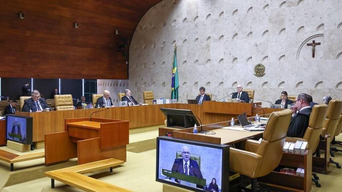 Jornalista Merval Pereira critica STF e aponta ameaça à democracia