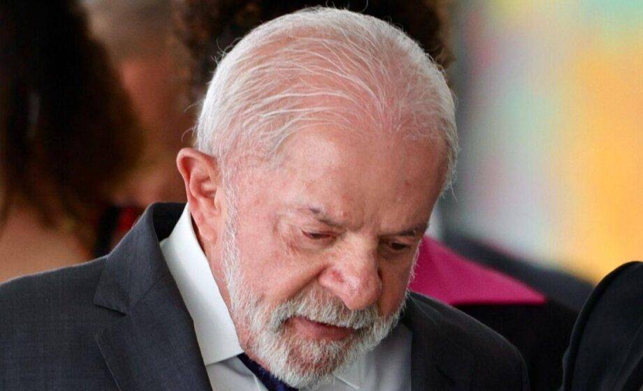 Lula reage com irritação ao Datafolha e ordena aceleração de projetos populares