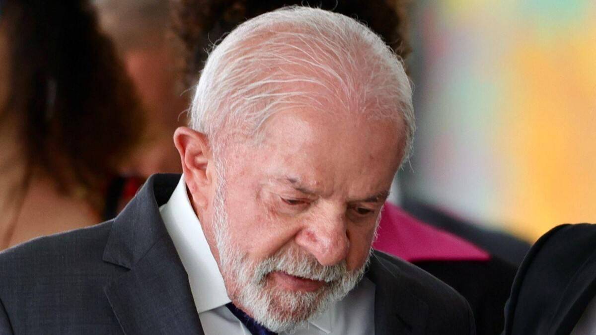 Lula reage com irritação ao Datafolha e ordena aceleração de projetos populares