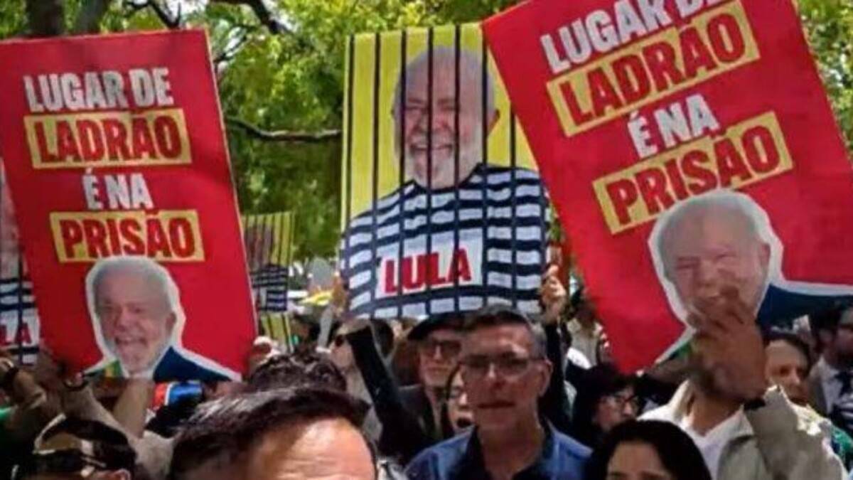 Manifestação contra Lula em Portugal reúne cidadãos lusos e brasileiros