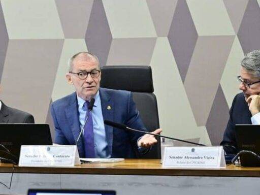 Oposição denuncia manobra do governo Lula para barrar relatório da CPI que pede impeachment de ministros do STF