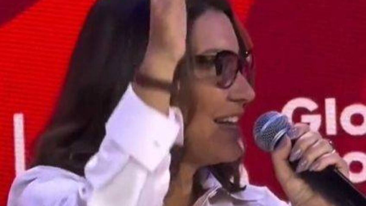 Primeira-dama Janja defende controle das redes sociais alegando morte de mulheres