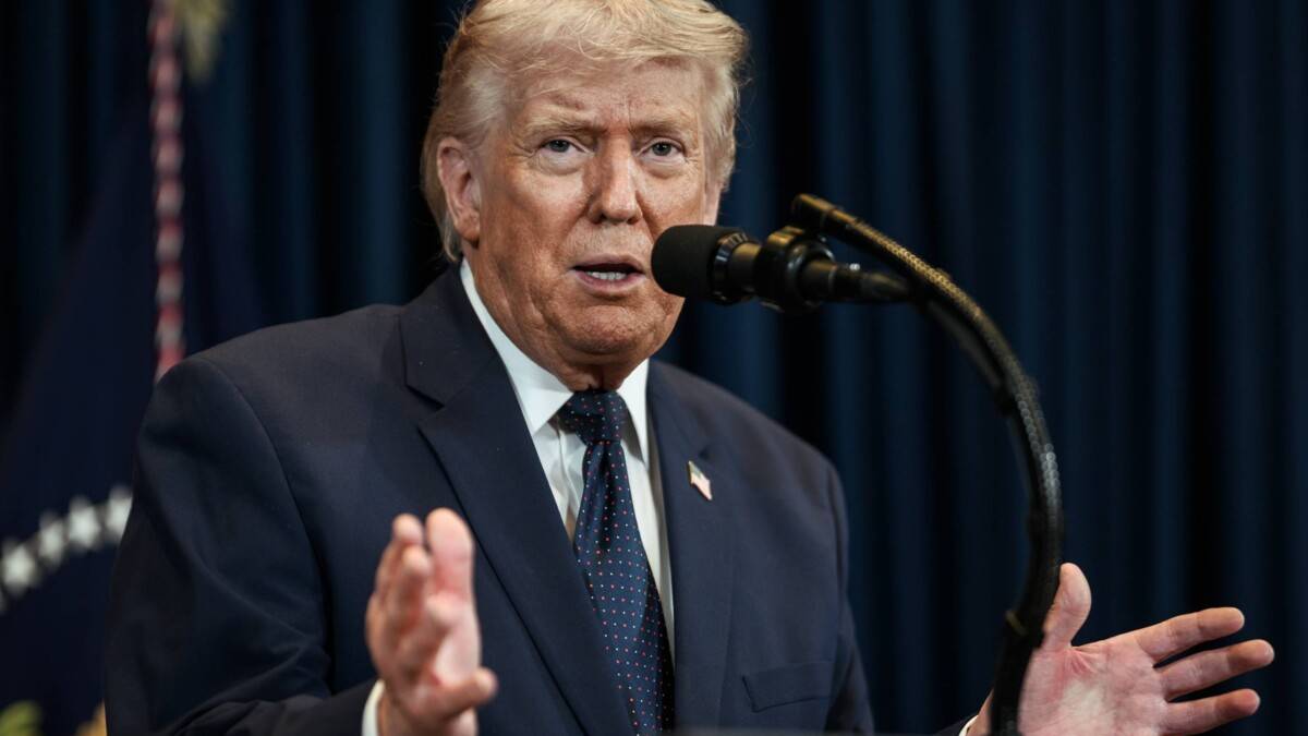 Trump anuncia divulgação de documentos classificados sobre OVNIs e UAPs