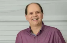 Carlos Jardim deixa chefia de redação da GloboNews dois meses após escândalo do PowerPoint