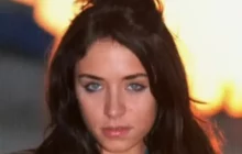Arquivos de Epstein revelam nome de modelo desaparecida desde 2015: 'Você vai adorá-la'