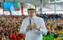 André Mendonça ordena que Lula retire vídeo com pedido explícito de voto durante convenção do PT na Bahia