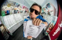 Chilli Beans em crise: dívida de R$ 600 milhões e queda nas vendas levam empresa a buscar novo co-CEO para reestruturação