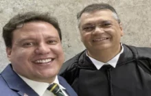 Felipe Camarao A Flavio Dino.jpeg