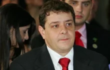 Lulinha planejava esconder patrimônio no exterior, revelam mensagens obtidas pela Polícia Federal