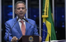 Rogério Marinho reage à operação de Moraes contra fonte de jornalista: 'arbítrio inaceitável'