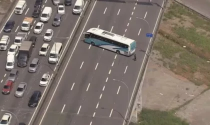 Ônibus Escolares São Sequestrados