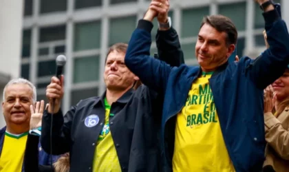 Tarcísio de Freitas terá direito a indicar dois nomes ao STF em acordo com Flávio Bolsonaro para 2026