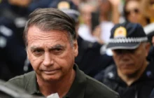 TSE veta imagem de Bolsonaro em santinhos que sugiram apoio a candidatos