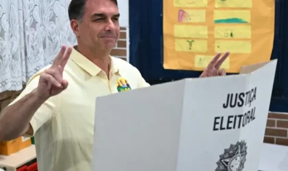 Aparecida dá maioria a Flávio Bolsonaro após fake news da padroeira impulsionada por petistas