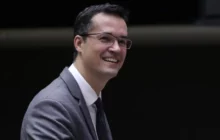 Nunes Marques suspende decisão e devolve Deltan à disputa pelo Senado no Paraná
